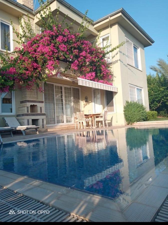 Goldcity Villa With Pool Kargicak  Exteriér fotografie